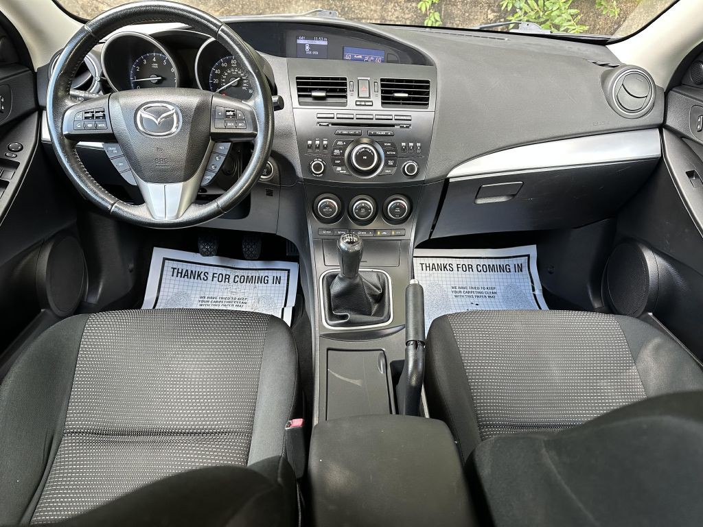 2013 Mazda Mazda3 Image 11
