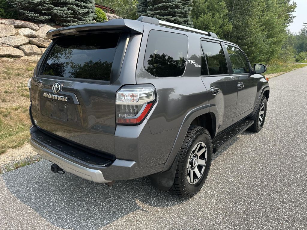 2017 Toyota 4Runner Image 3