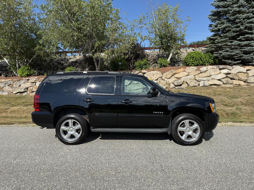 2013 Chevrolet Tahoe Image 2