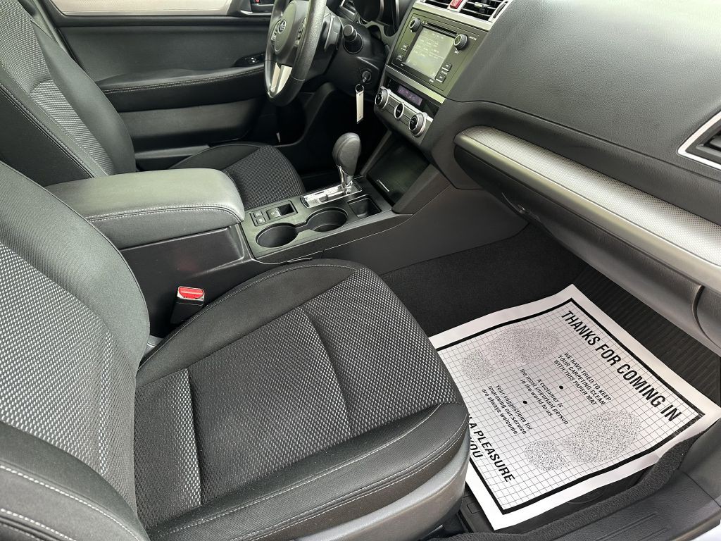 2015 Subaru Outback Image 9