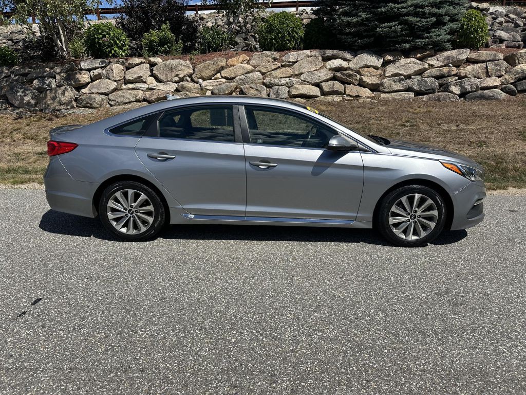 2015 Hyundai Sonata Image 2