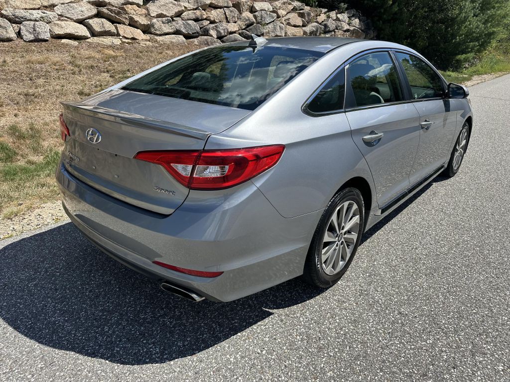 2015 Hyundai Sonata Image 3