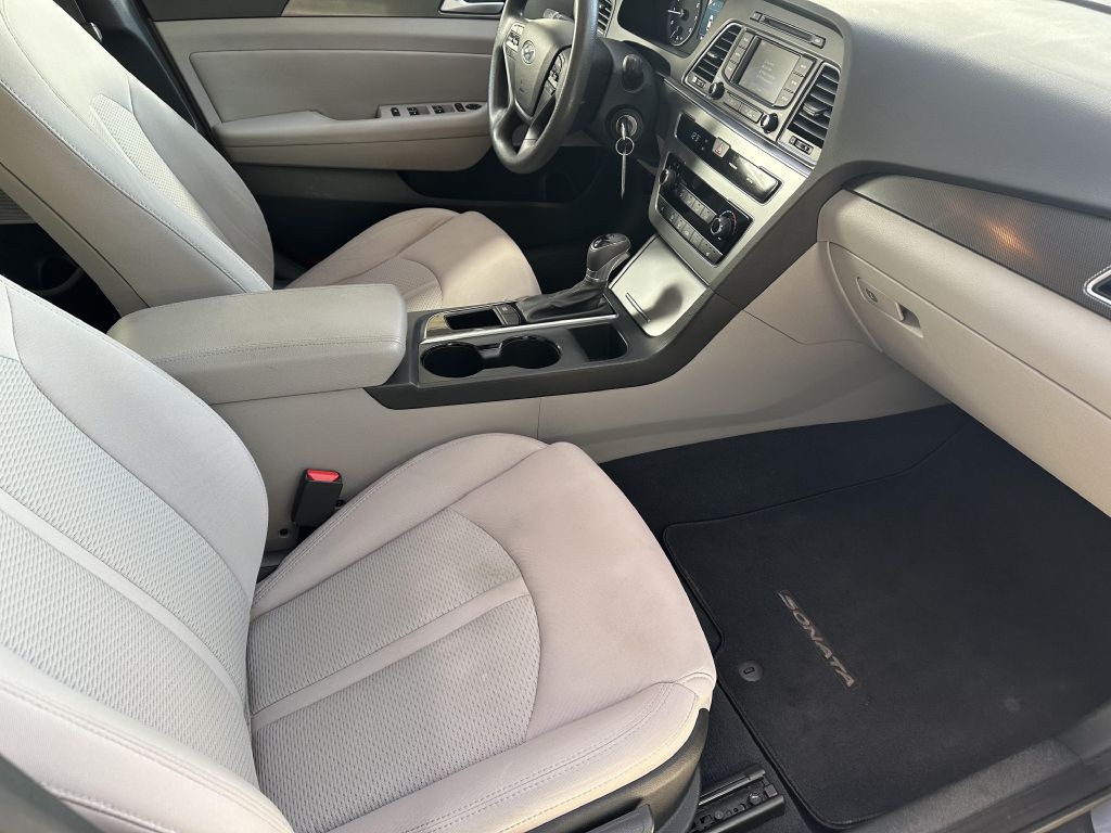 2015 Hyundai Sonata Image 9