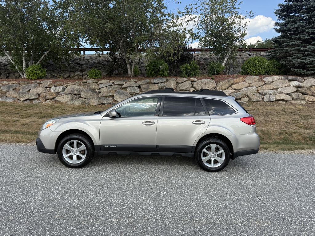 2014 Subaru Outback Image 5