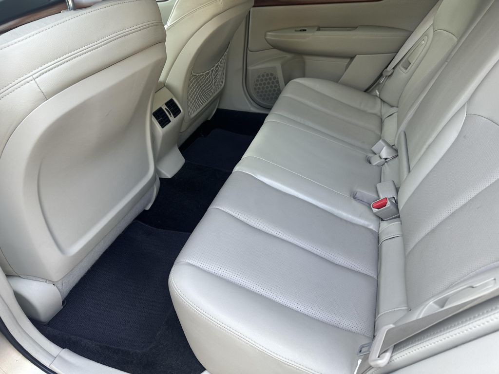 2014 Subaru Outback Image 8