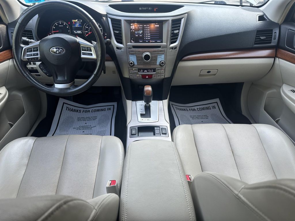 2014 Subaru Outback Image 11