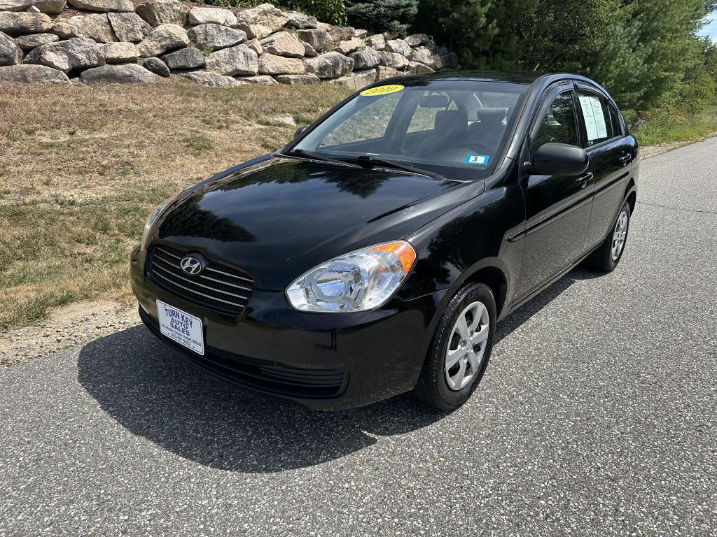 2010 Hyundai Accent Image 4