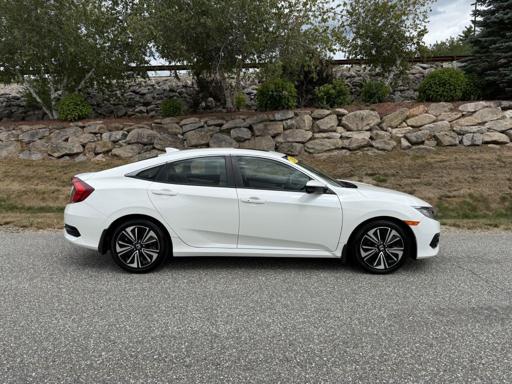 2017 Honda Civic Image 2