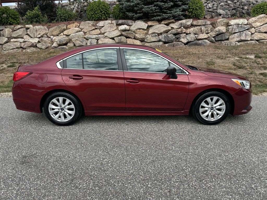 2017 Subaru Legacy Image 2