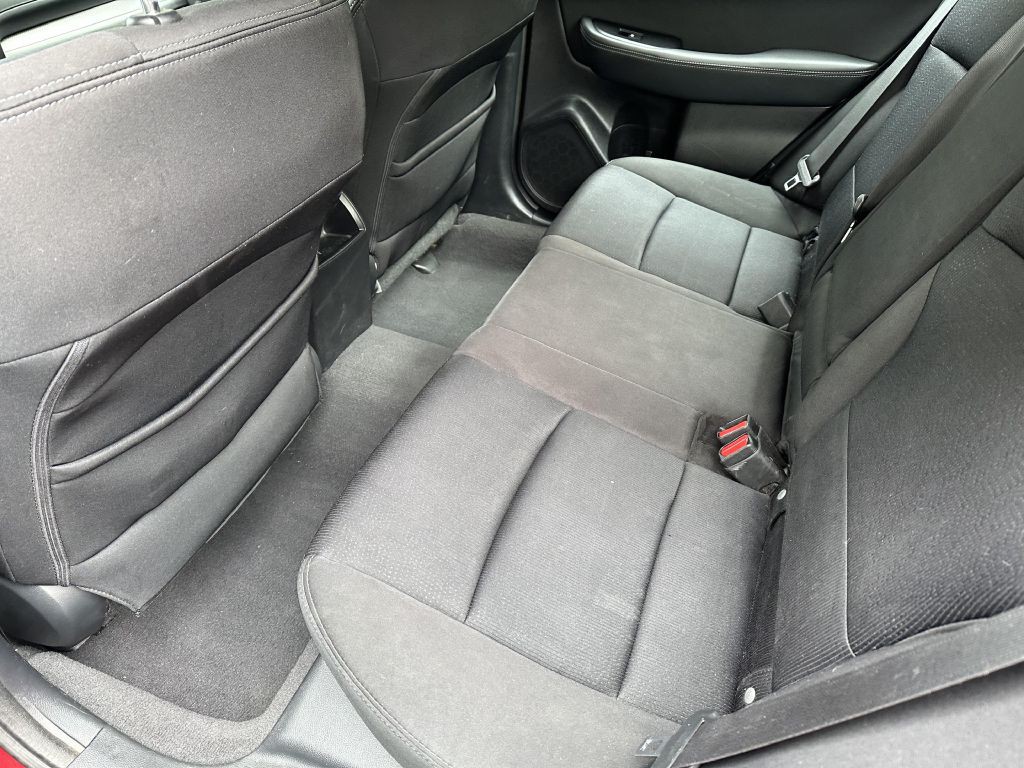 2017 Subaru Legacy Image 8