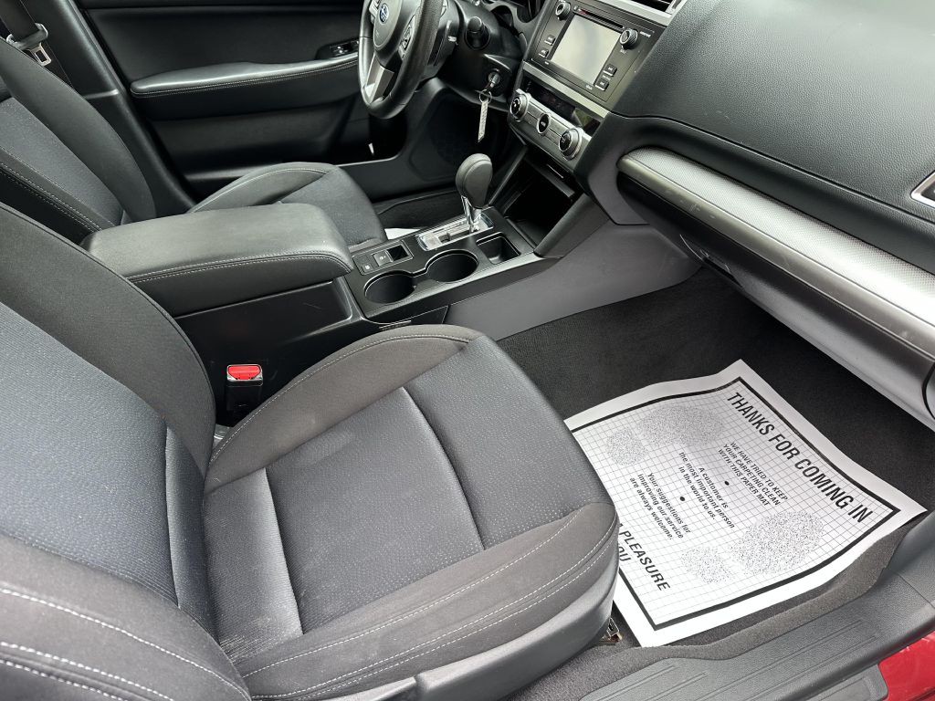 2017 Subaru Legacy Image 9