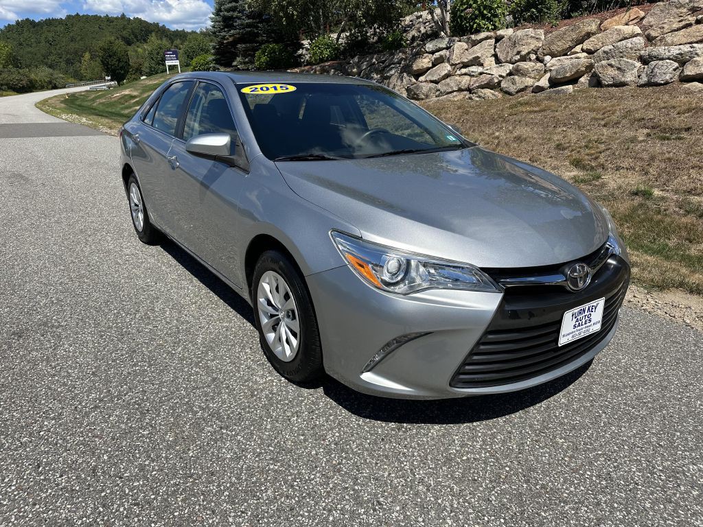 2015 Toyota Camry Image 1