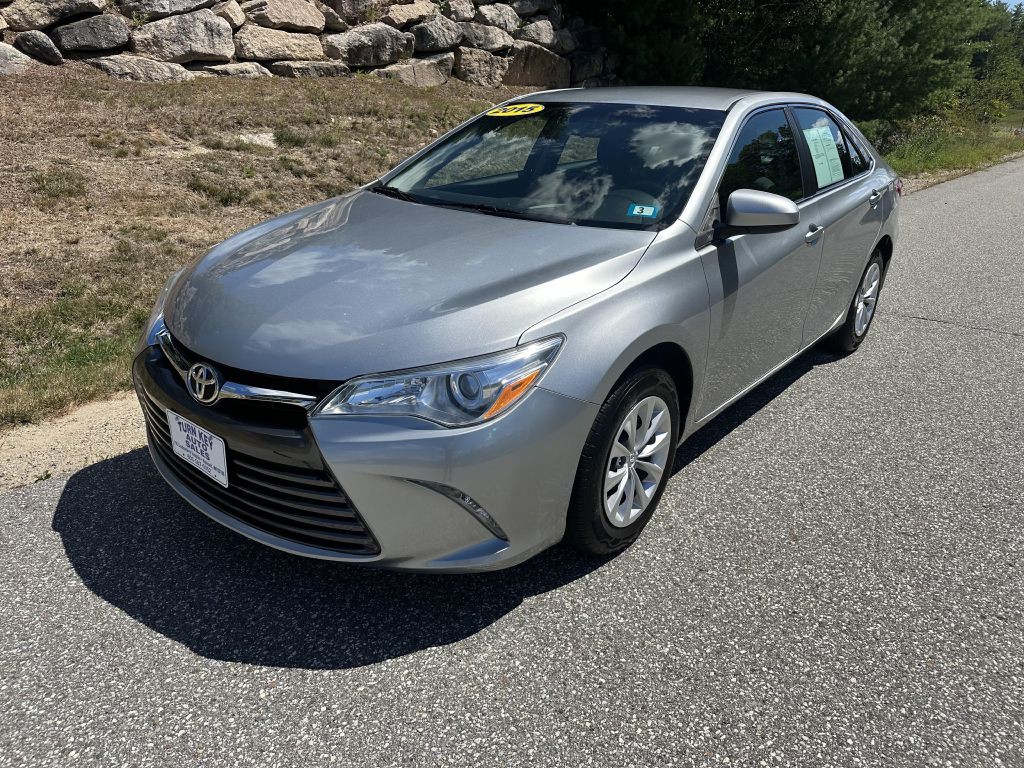 2015 Toyota Camry Image 4