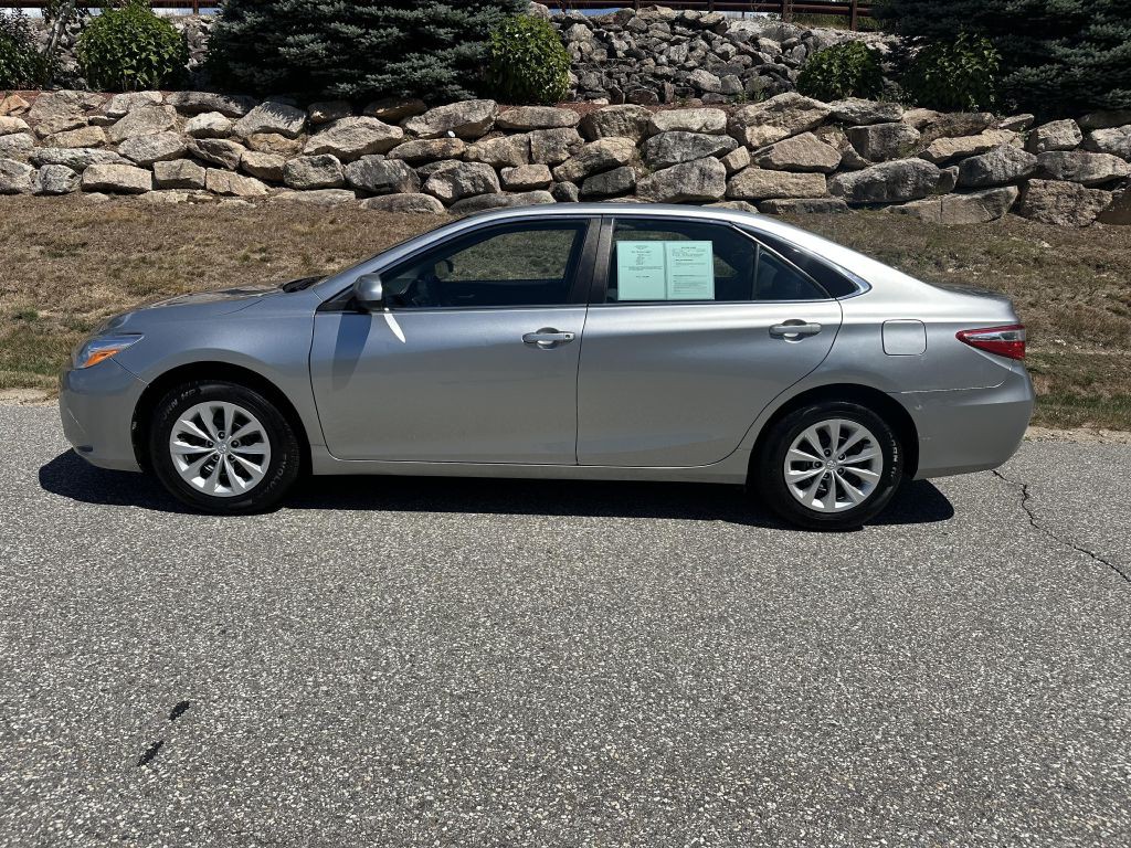 2015 Toyota Camry Image 5