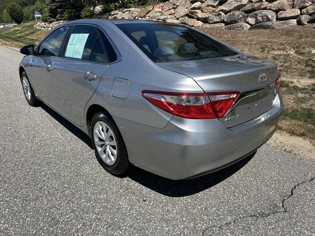 2015 Toyota Camry Image 6