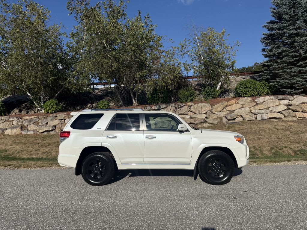 2011 Toyota 4Runner Image 2