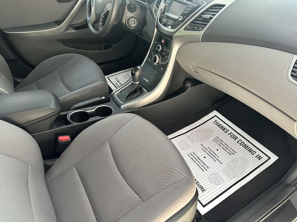 2014 Hyundai Elantra Image 9