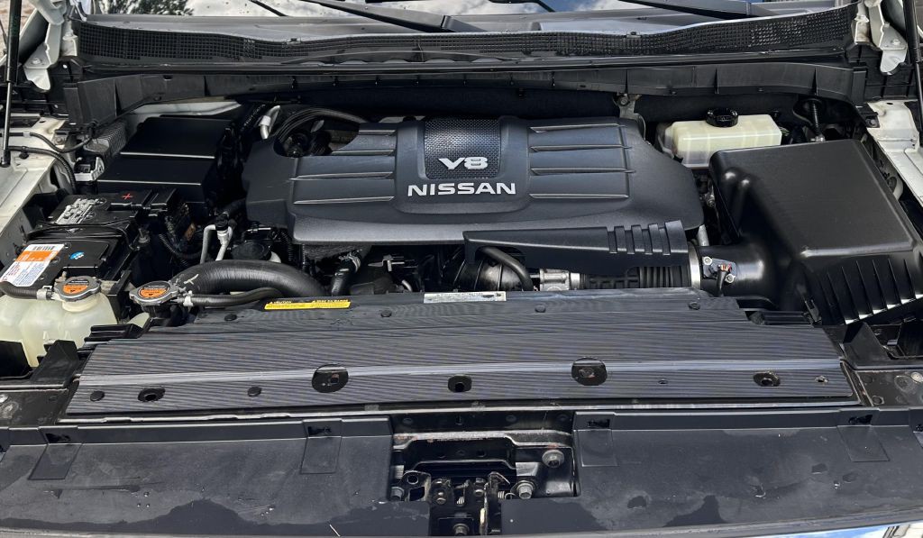 2017 Nissan Titan Image 13