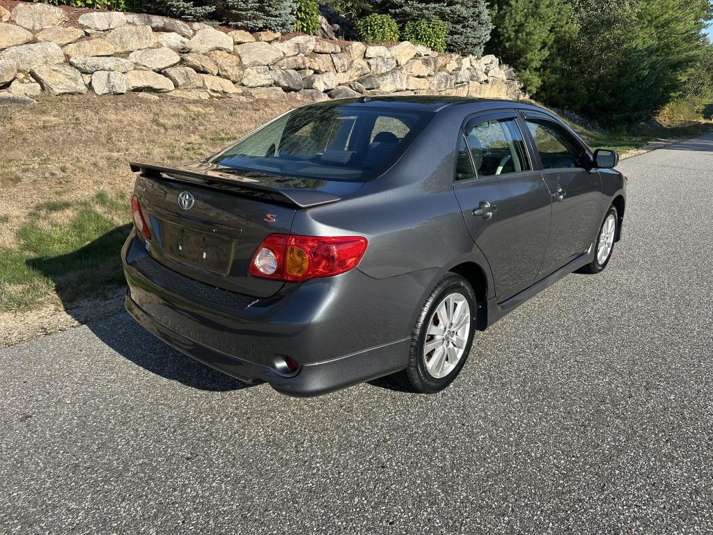2010 Toyota Corolla Image 3