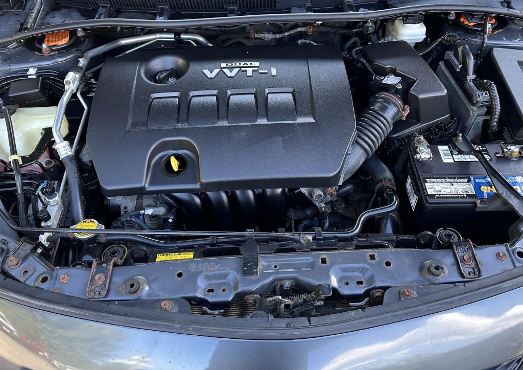 2010 Toyota Corolla Image 13