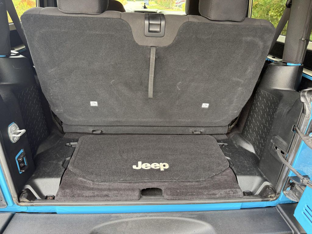 2017 Jeep Wrangler Image 12