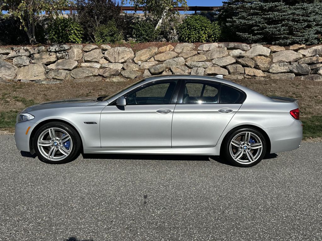 2013 BMW 5 Series Image 5