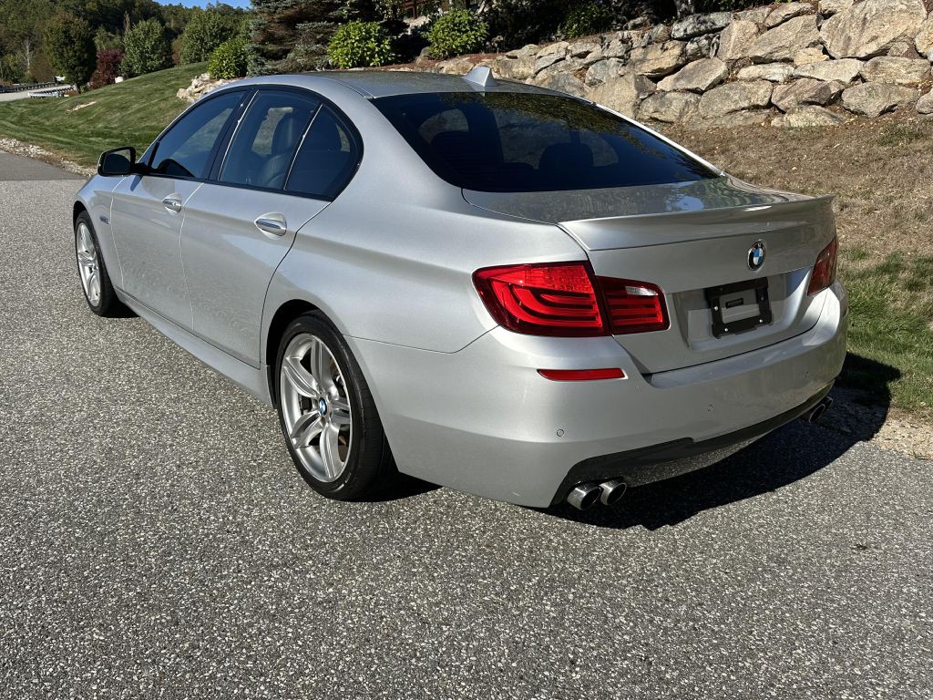 2013 BMW 5 Series Image 6