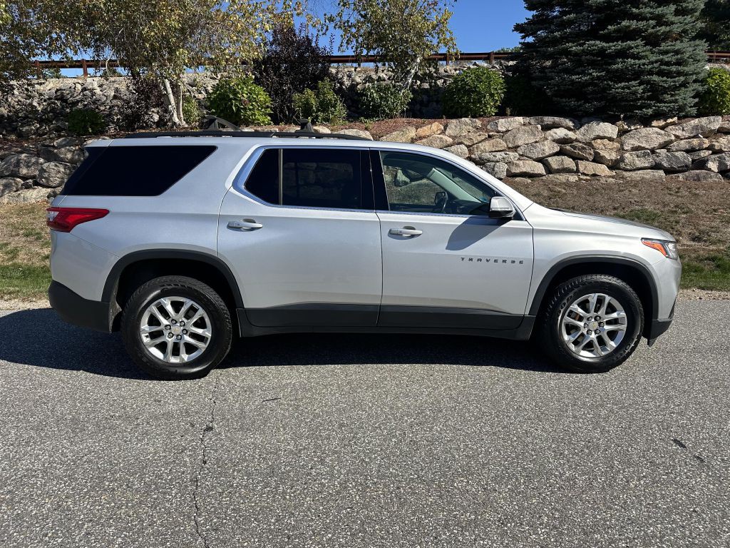 2019 Chevrolet Traverse Image 2