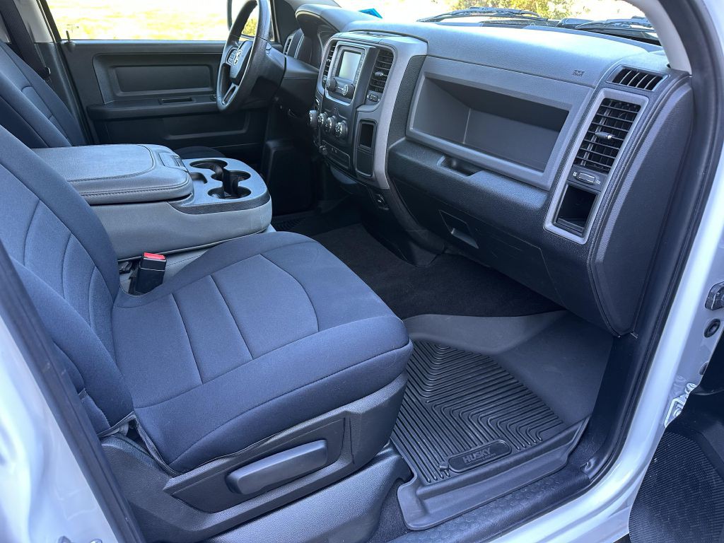 2017 RAM 1500 Image 9