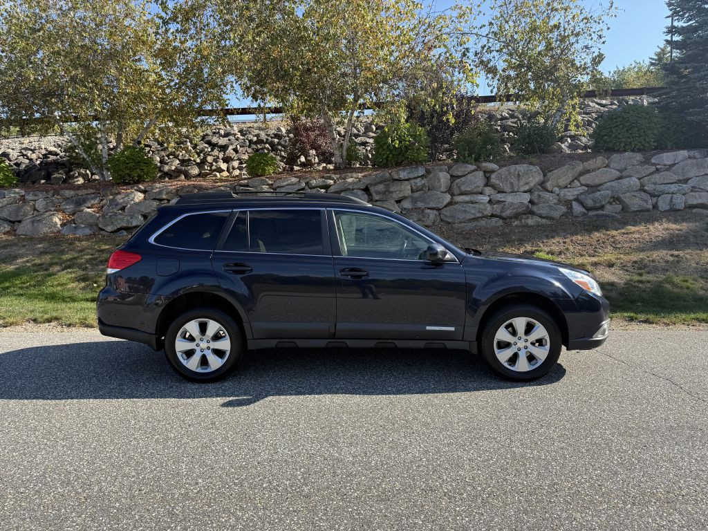 2012 Subaru Outback Image 2