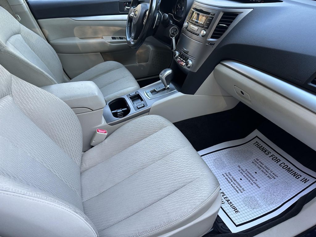 2012 Subaru Outback Image 9