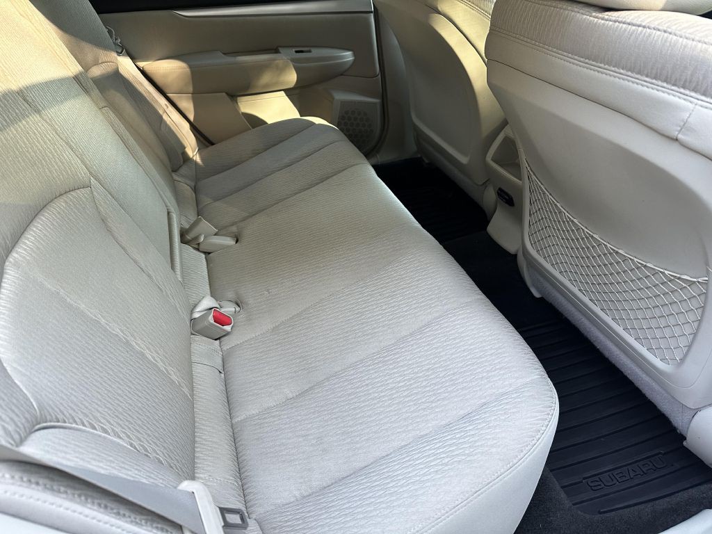 2012 Subaru Outback Image 10