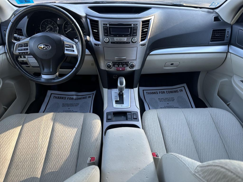 2012 Subaru Outback Image 11