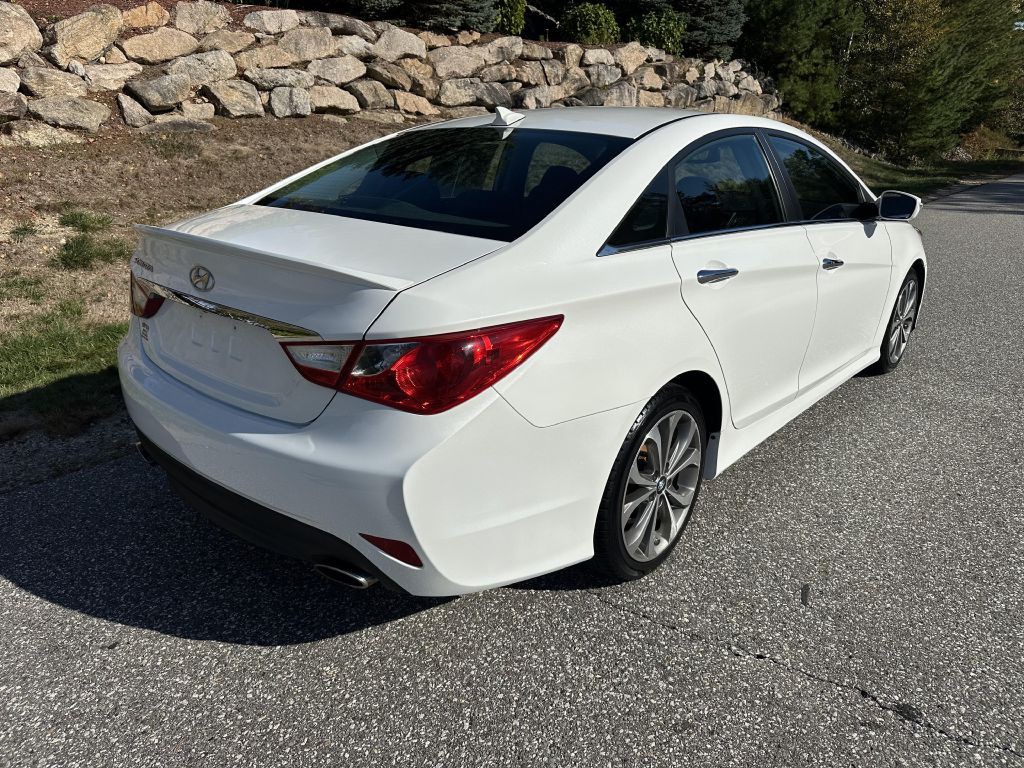 2014 Hyundai Sonata Image 3