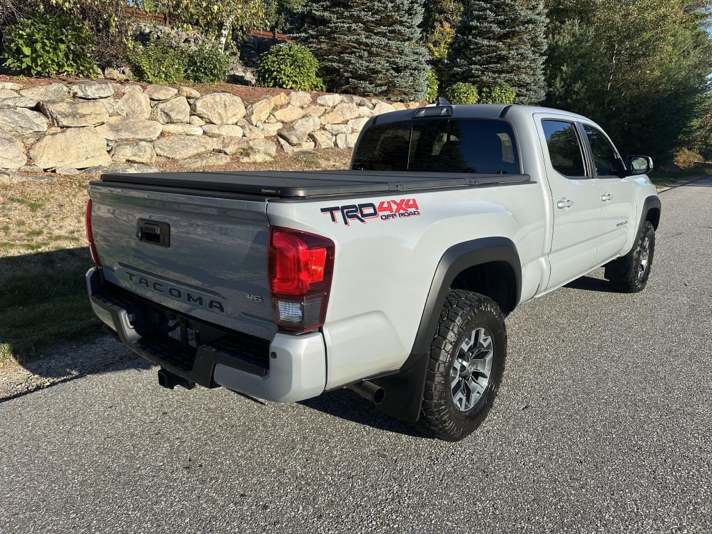 2019 Toyota Tacoma Image 3