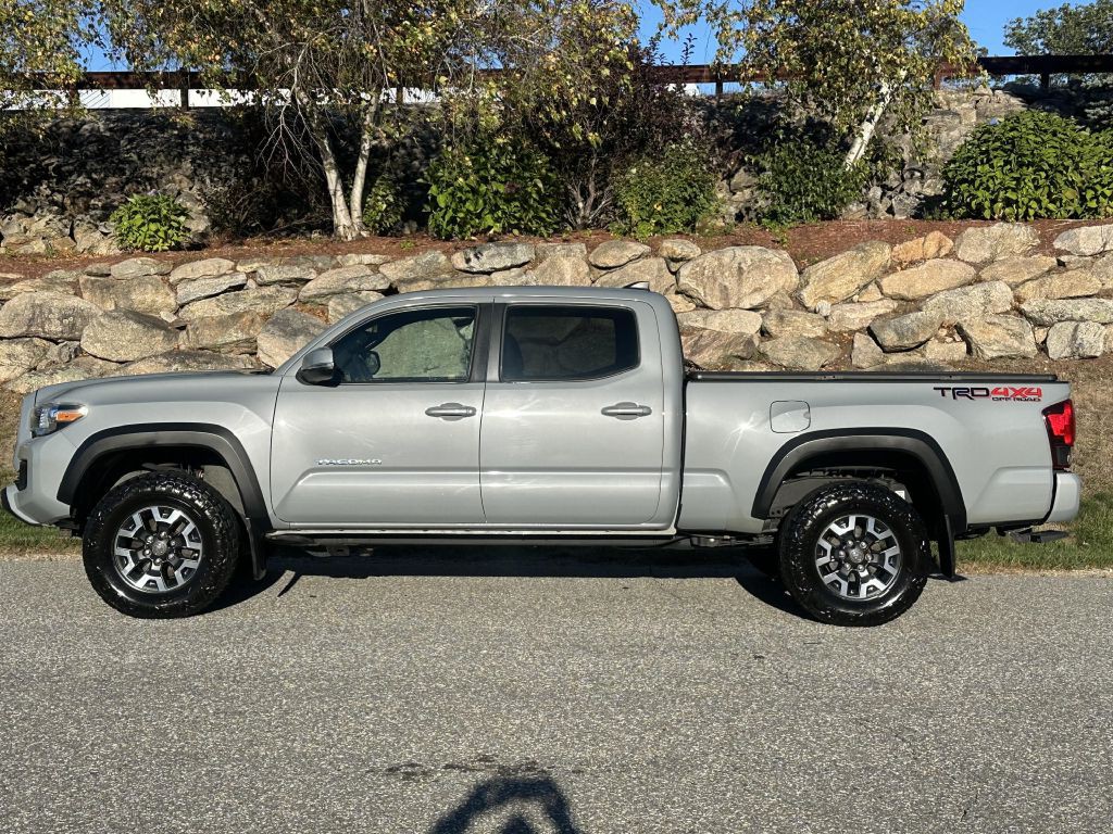 2019 Toyota Tacoma Image 5