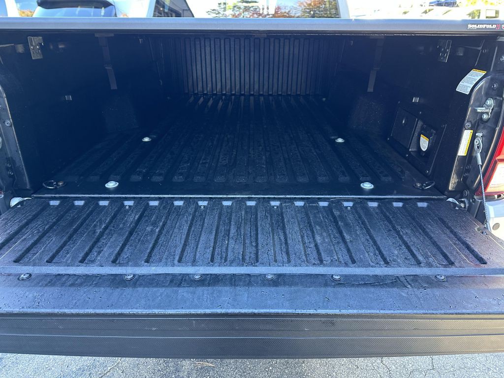 2019 Toyota Tacoma Image 12