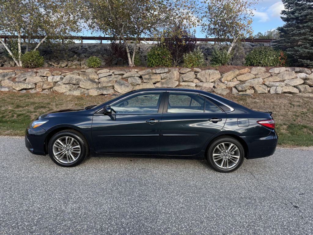 2017 Toyota Camry Image 5