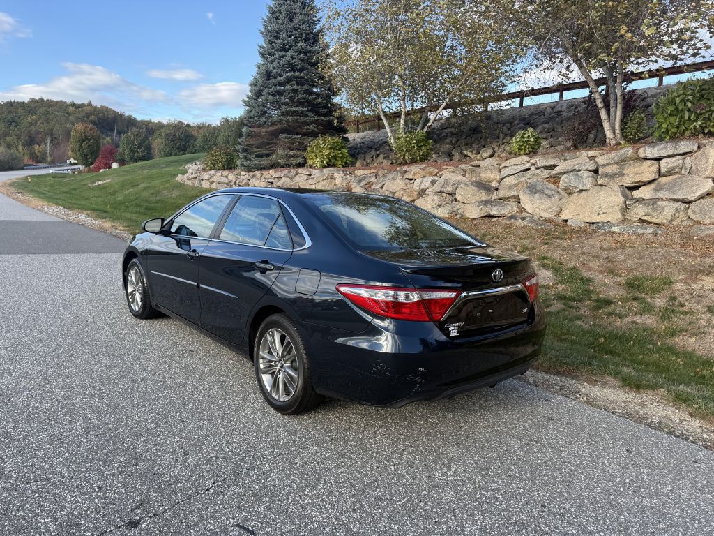 2017 Toyota Camry Image 6