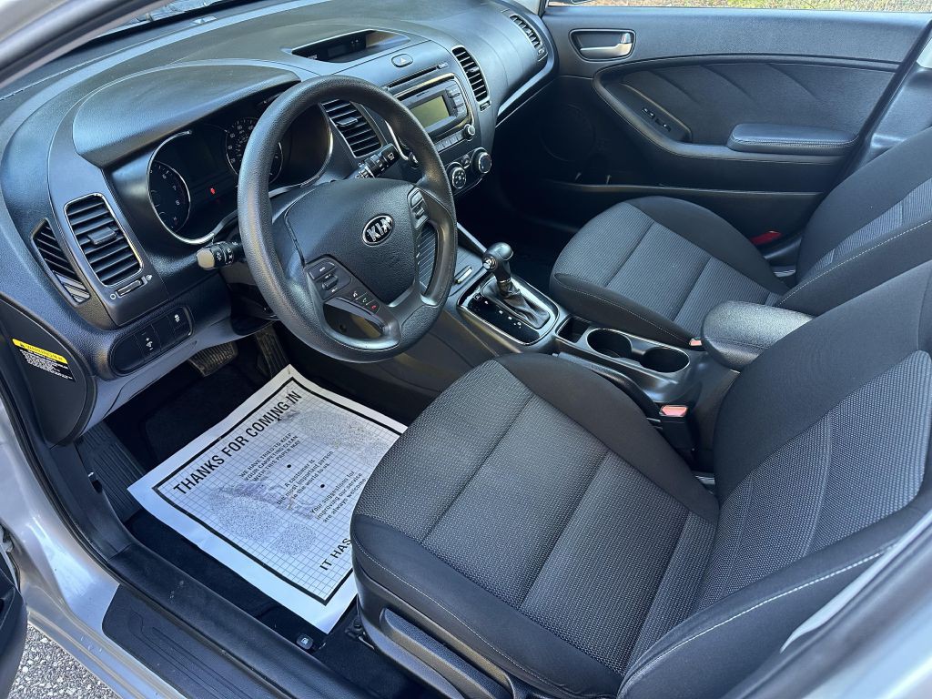 2017 Kia Forte Image 7