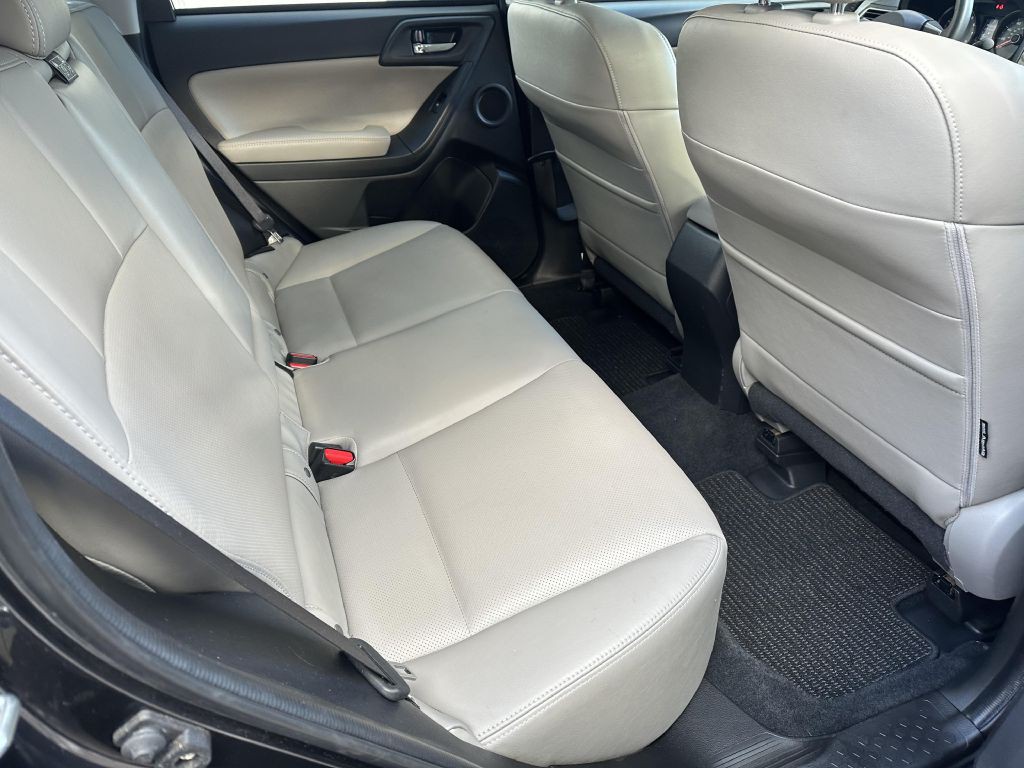 2016 Subaru Forester Image 10