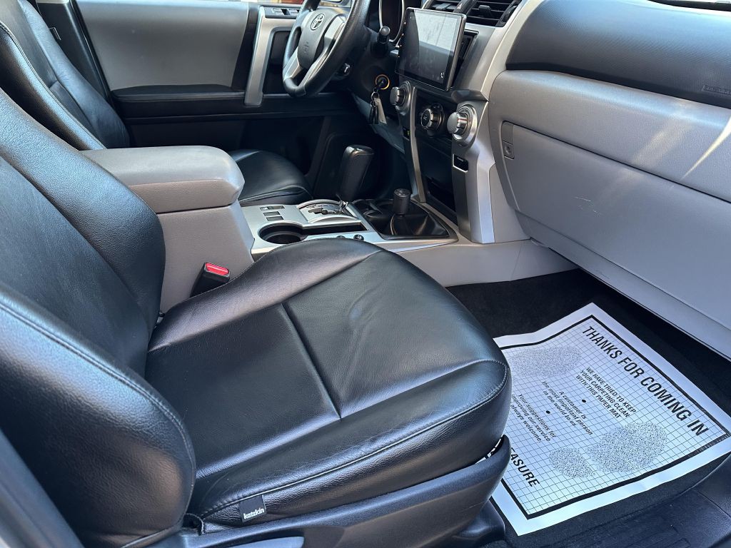 2011 Toyota 4Runner Image 9