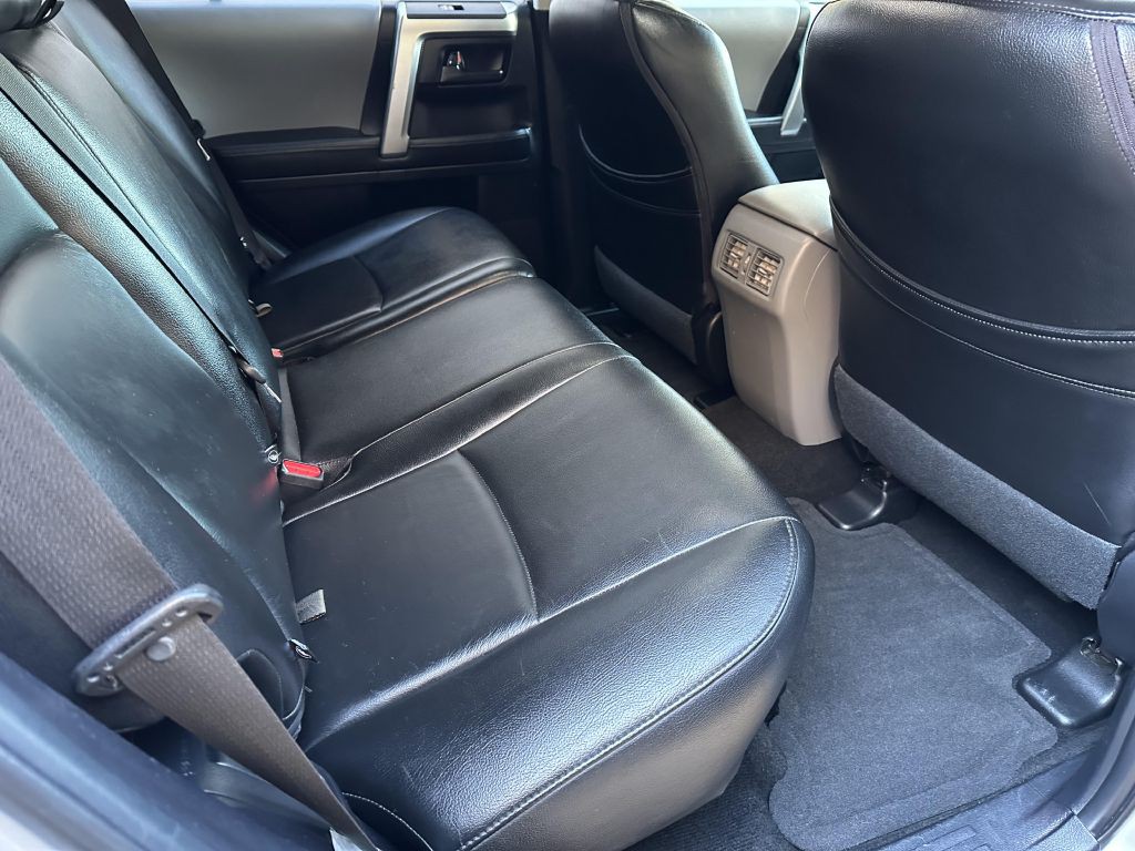 2011 Toyota 4Runner Image 10