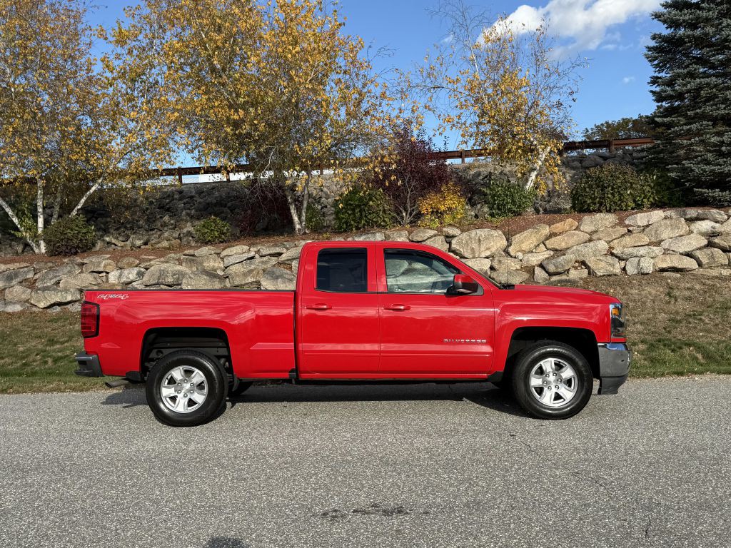 2017 Chevrolet Silverado 1500 Image 2