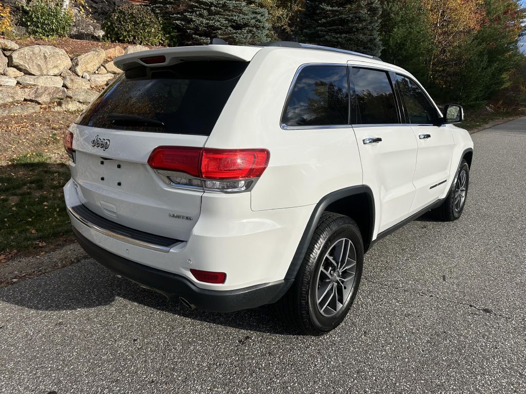 2017 Jeep Grand Cherokee Image 3