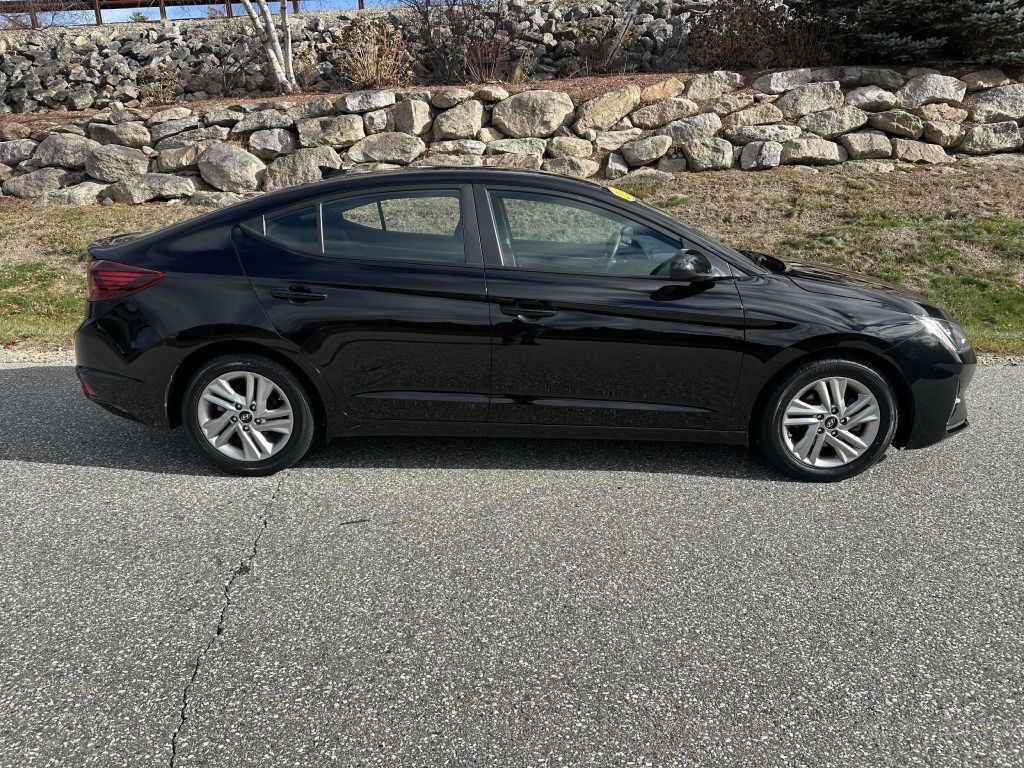 2020 Hyundai Elantra Image 2