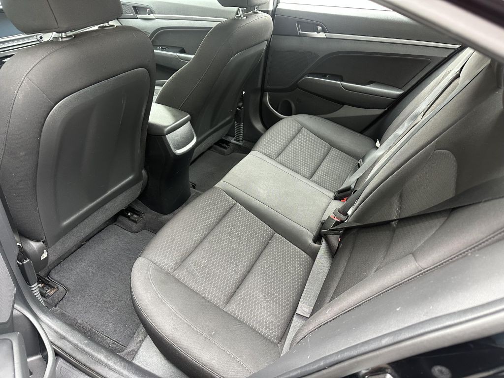 2020 Hyundai Elantra Image 8