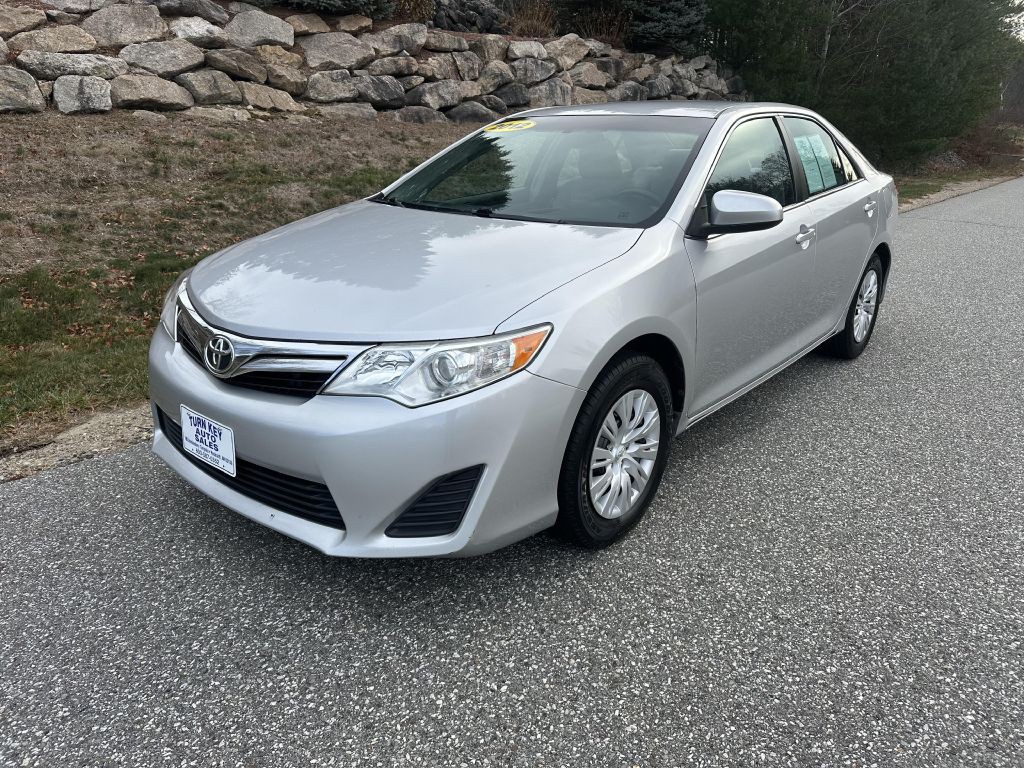 2012 Toyota Camry Image 4