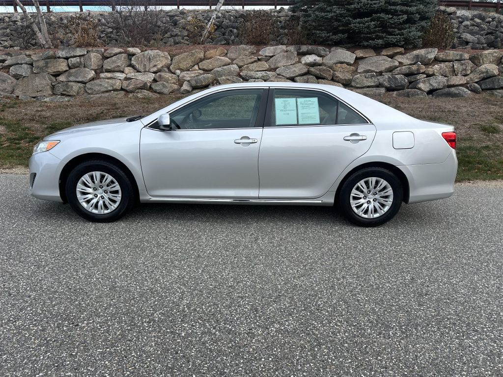 2012 Toyota Camry Image 5