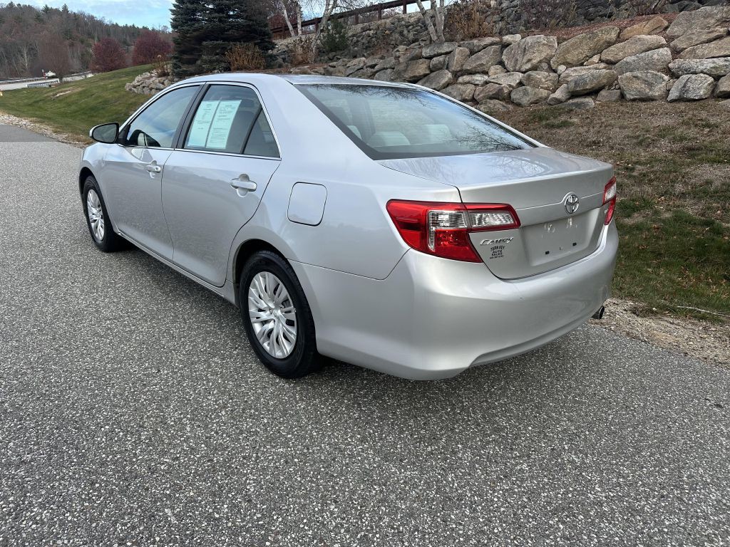 2012 Toyota Camry Image 6